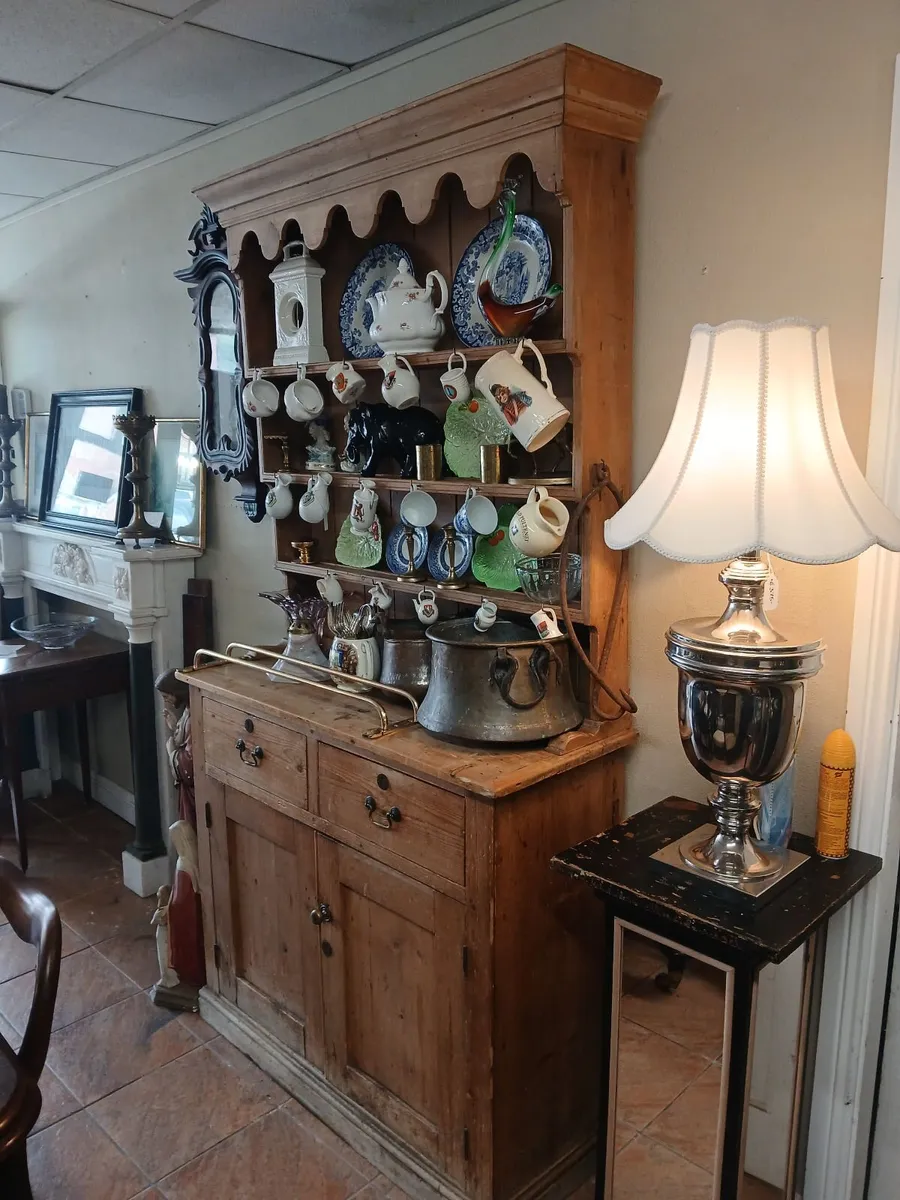 old pine kitchen dresser - Image 1