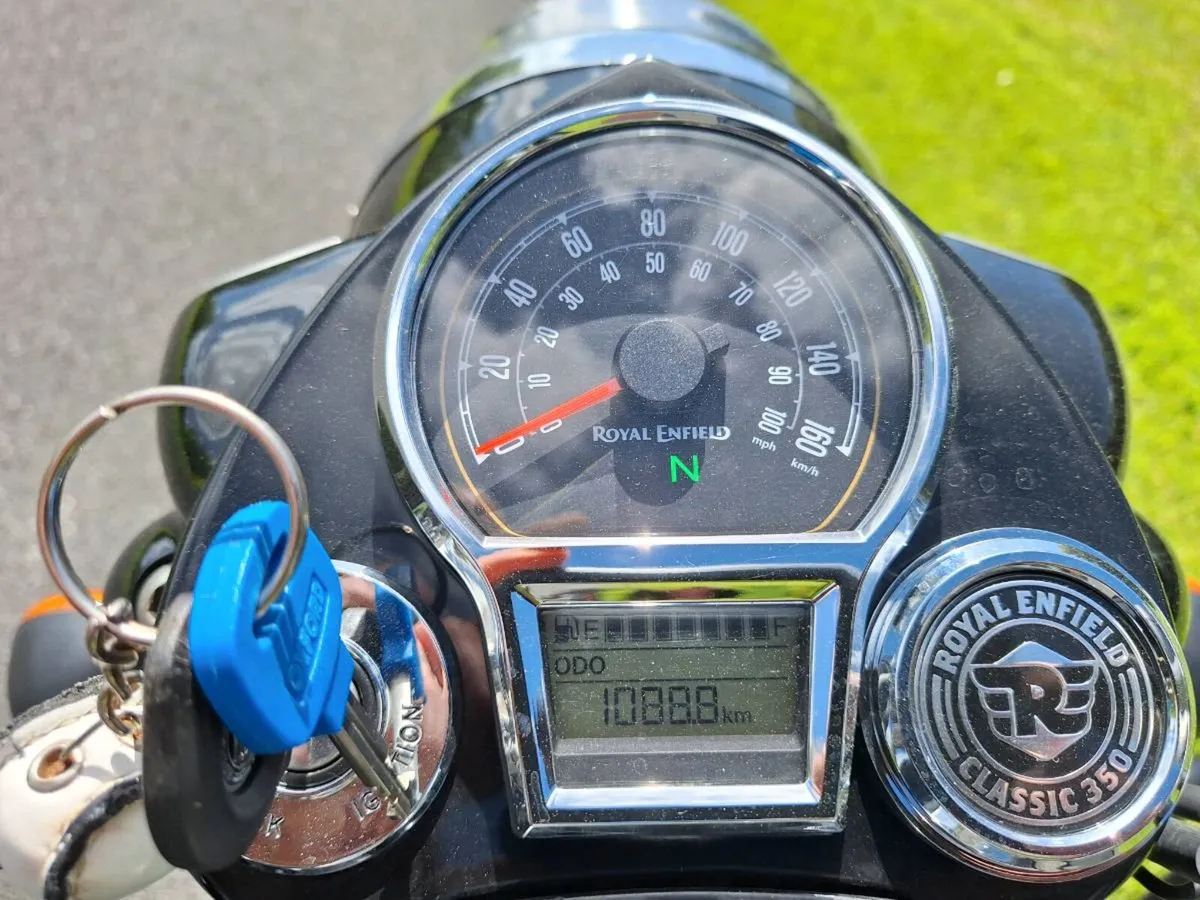 Motorcycle Royal Enfield - Image 2