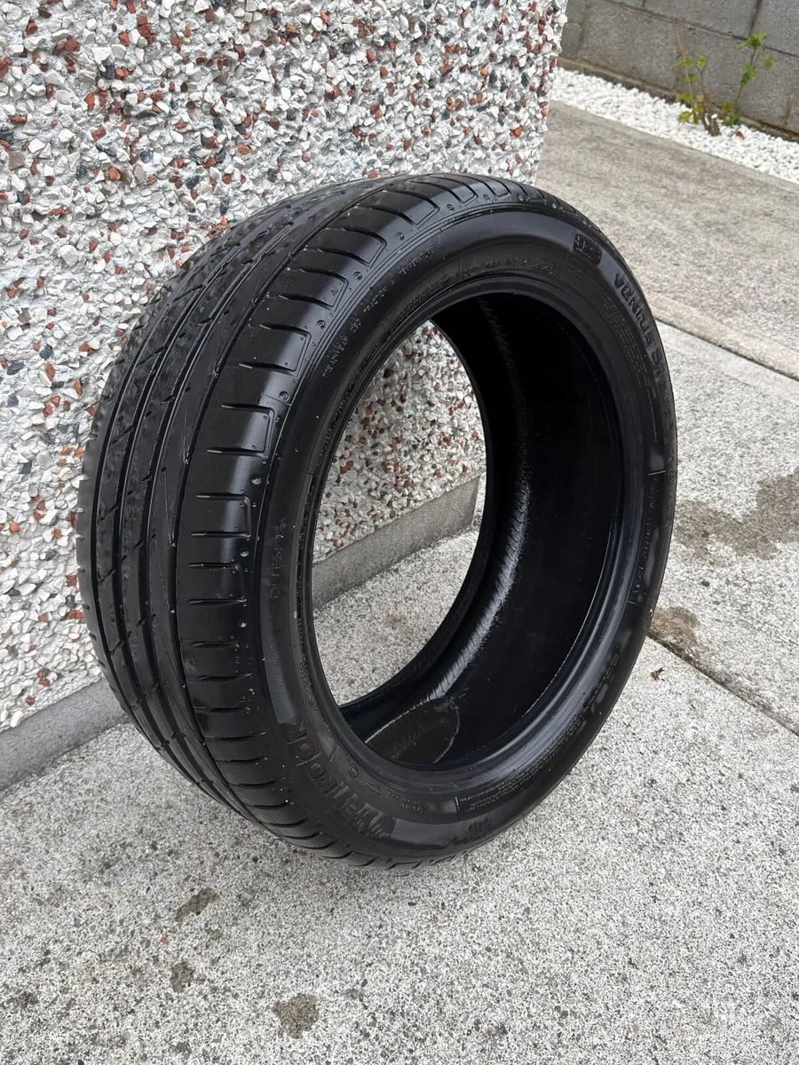 Runflat tyre 1 - Image 1