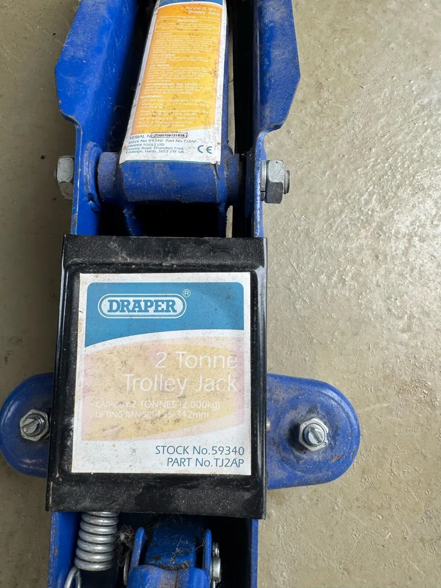 2 Tonne Trolley Jack Draper - Image 2