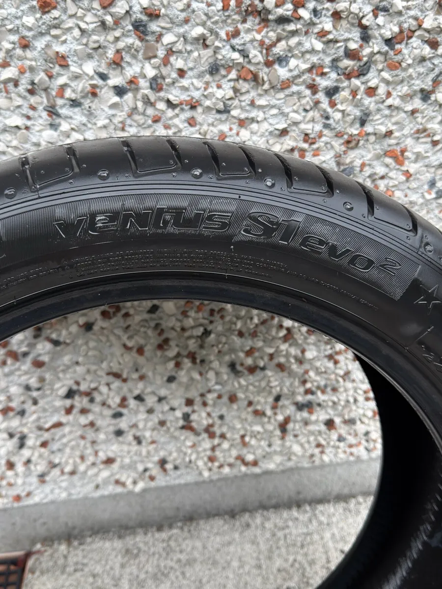 Runflat tyre 1 - Image 4