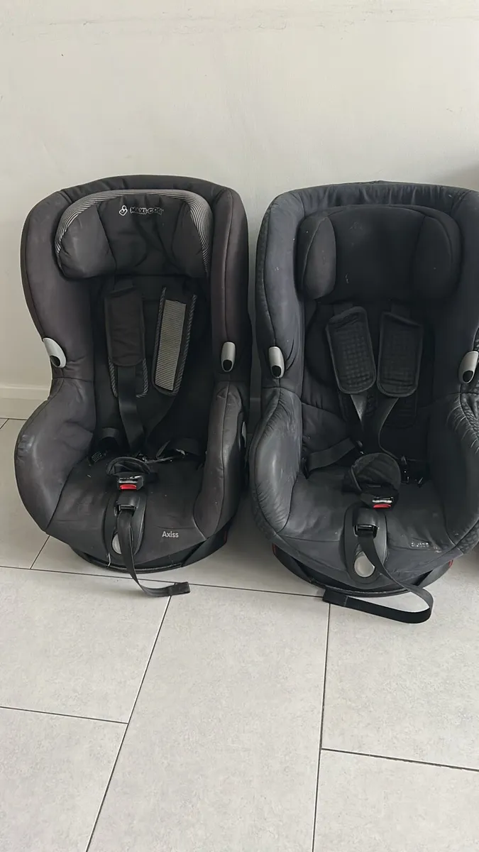 Car Seat - Image 1