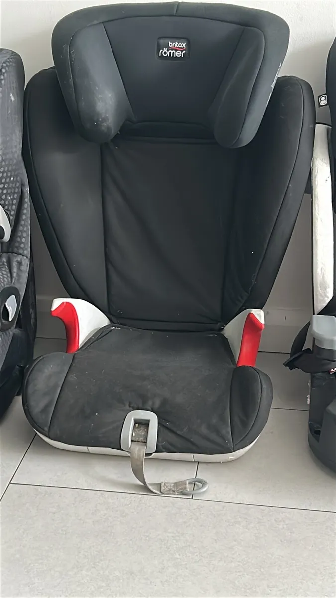 Car Seat - Image 3