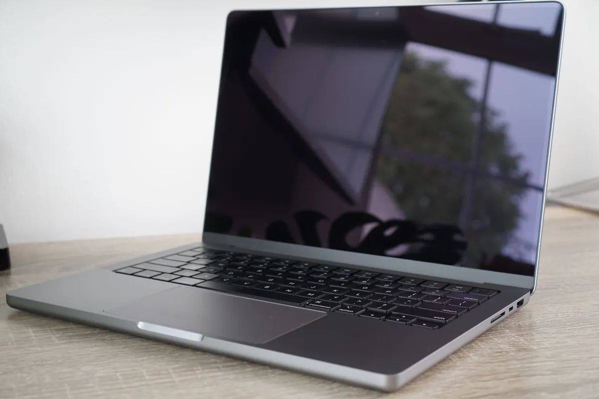 Macbook Pro 14" 2021 M1 Pro | 16GB Ram | 512GB - Image 4