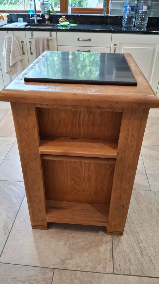 Free standing butchers block - Image 1