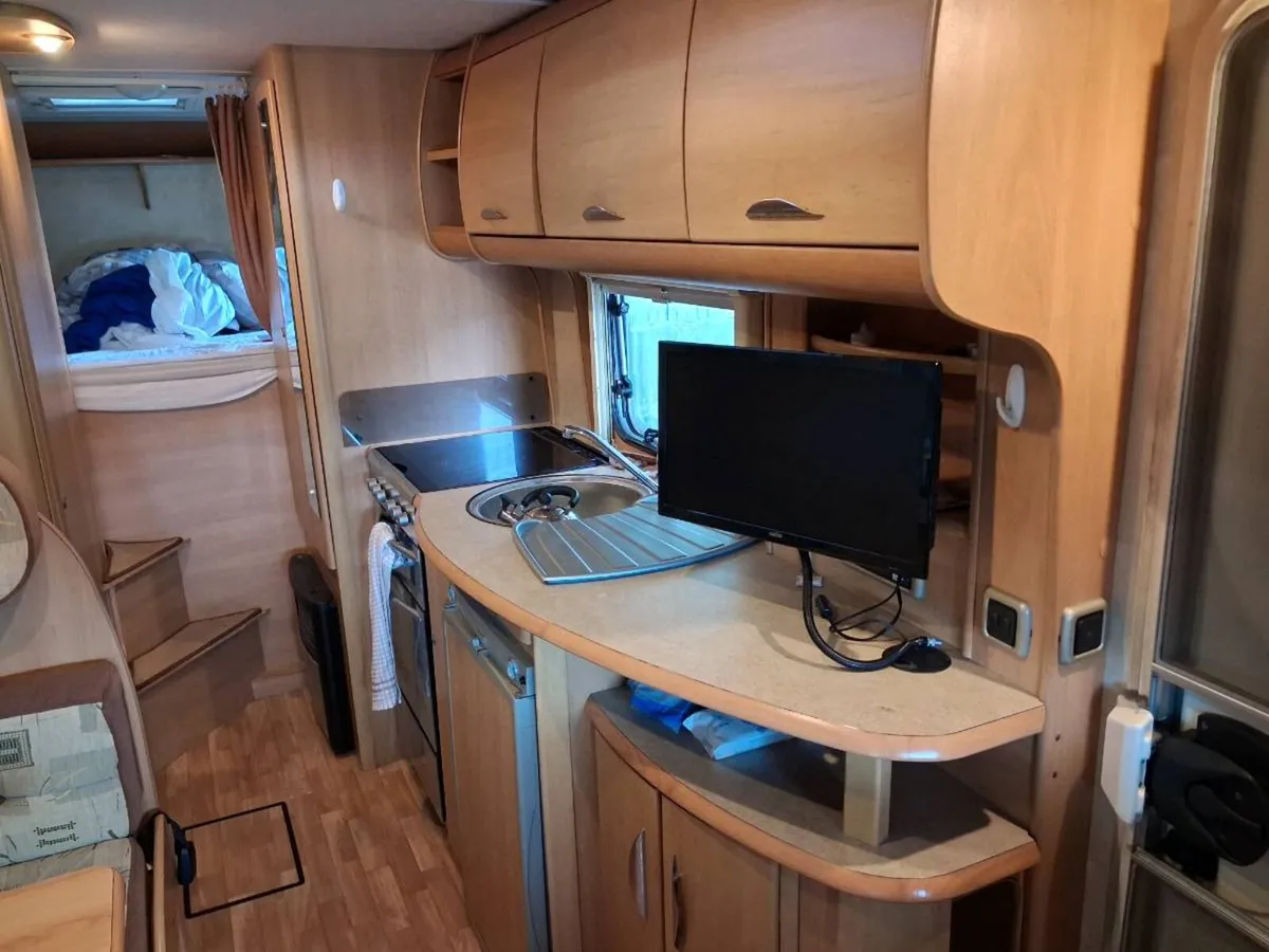 Sundance 6 berth - Image 2