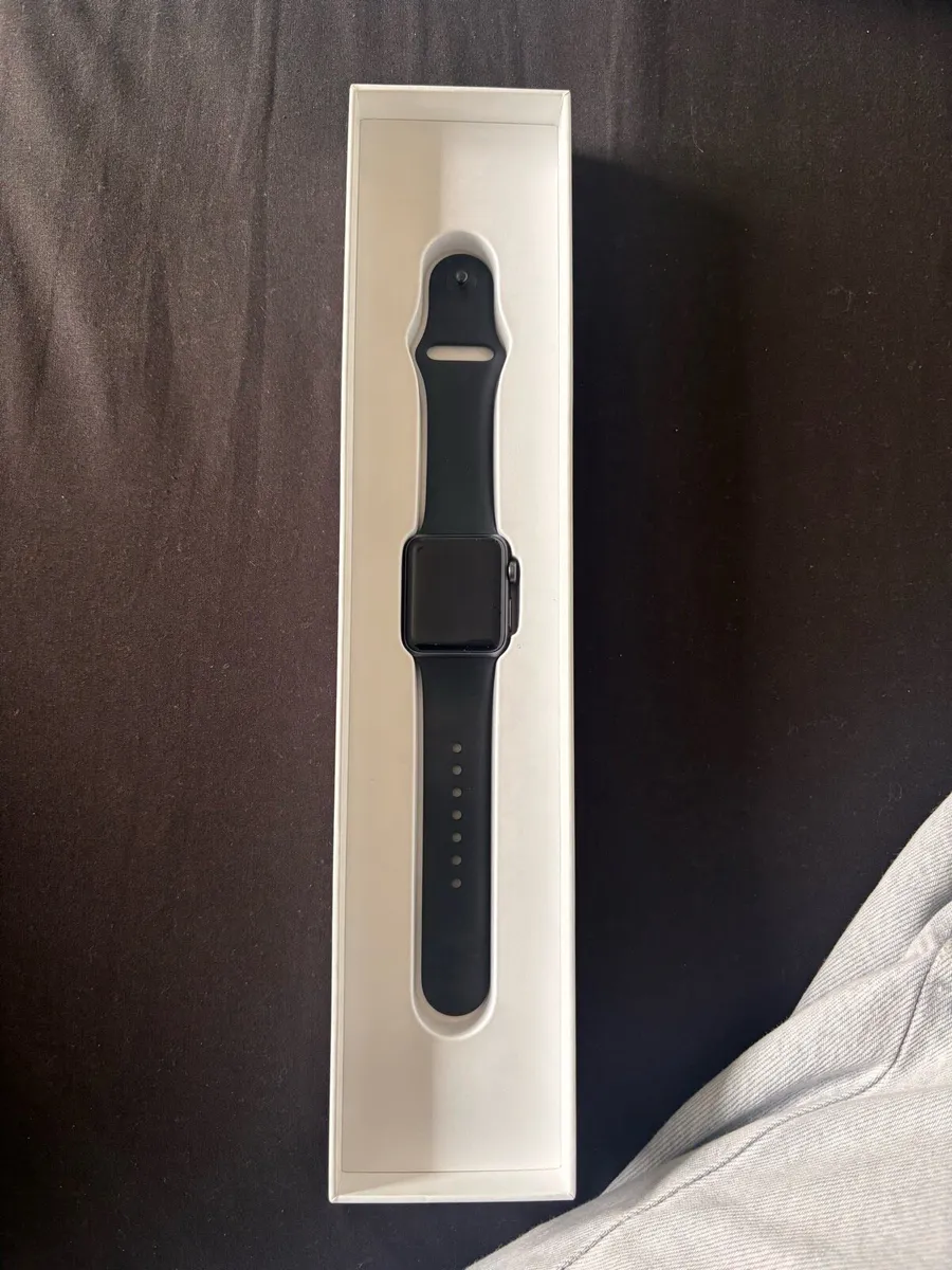 Apple Watch Series 3 - Image 1