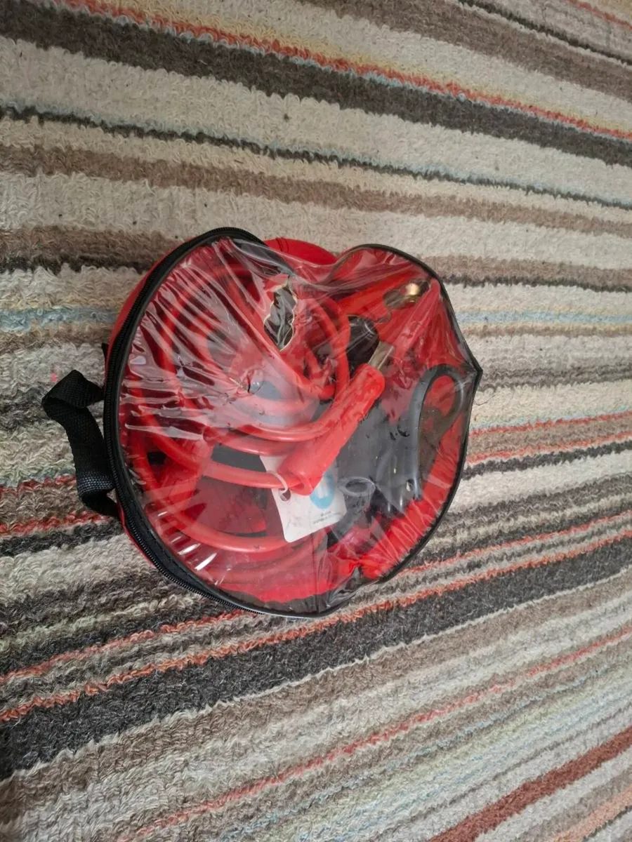 Jump leads - Image 2