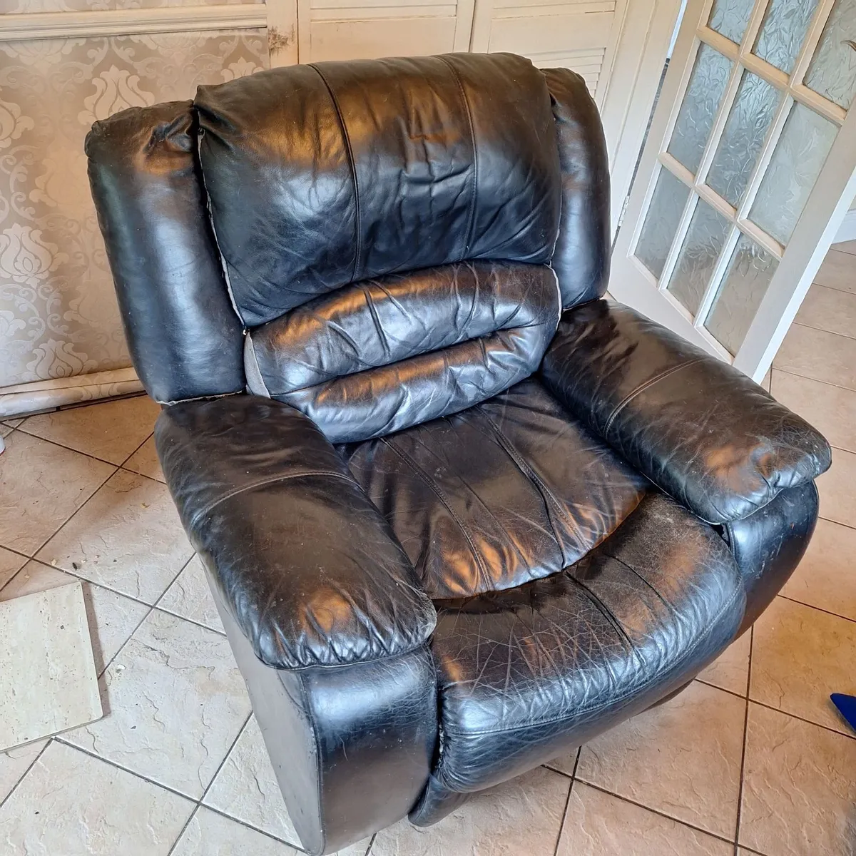 Black Leather Couch - Image 4