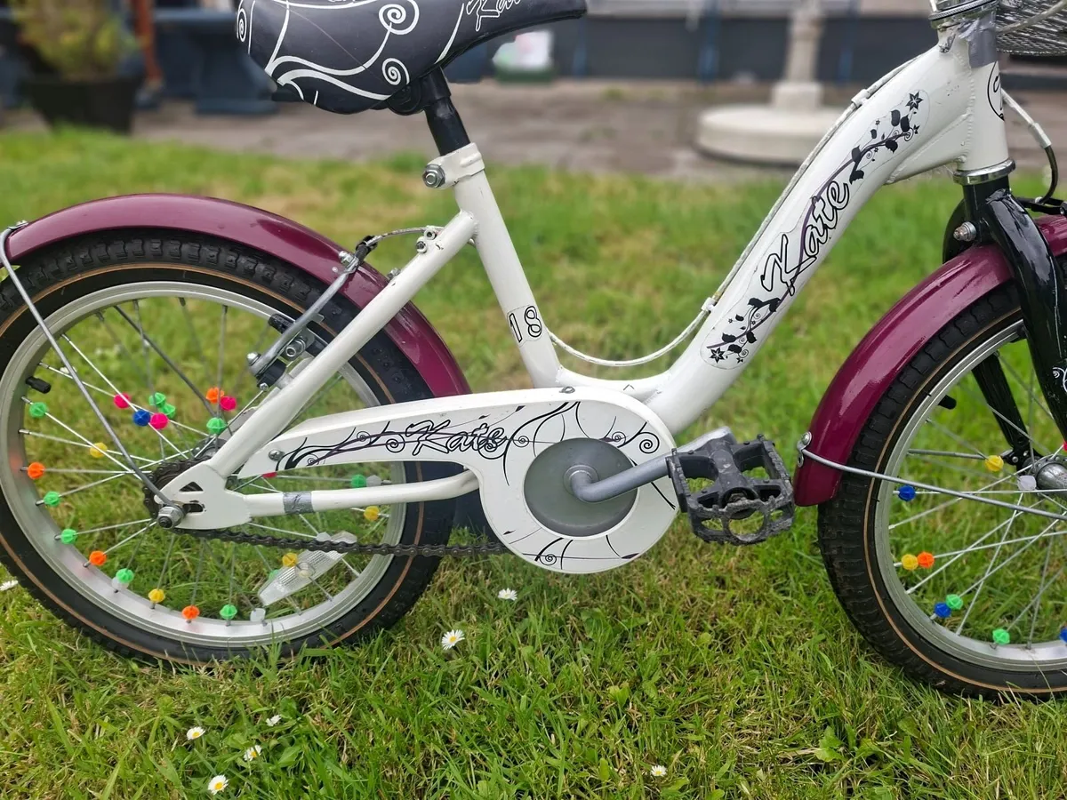 Kids 18 inch bike (6-8 yr old) - Image 2