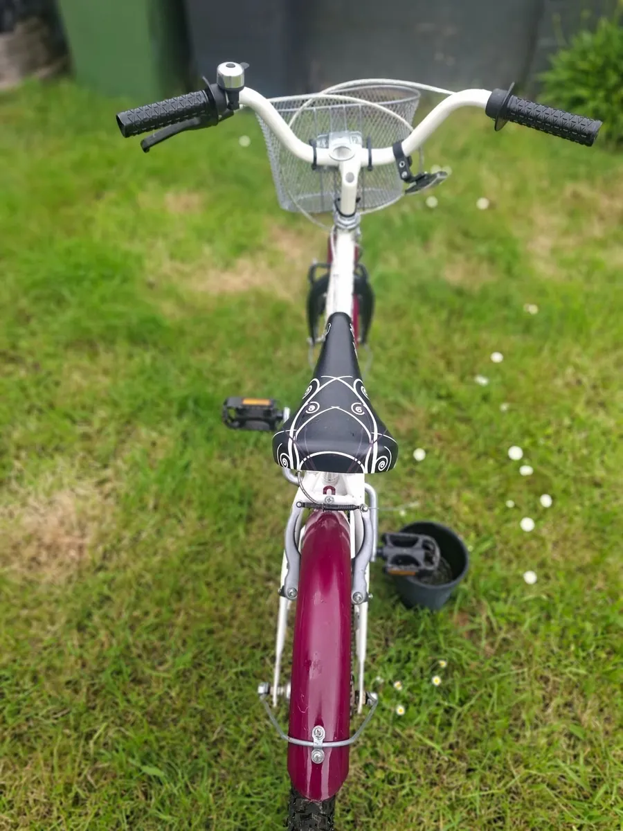 Kids 18 inch bike (6-8 yr old) - Image 3