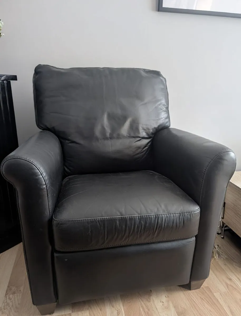 Reclining leather chair - Image 2