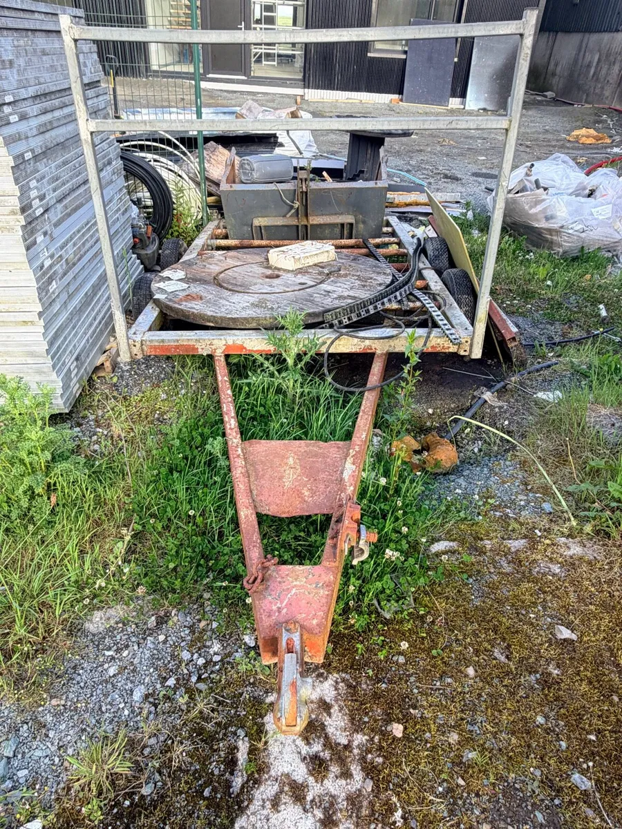 Trailer - Image 2