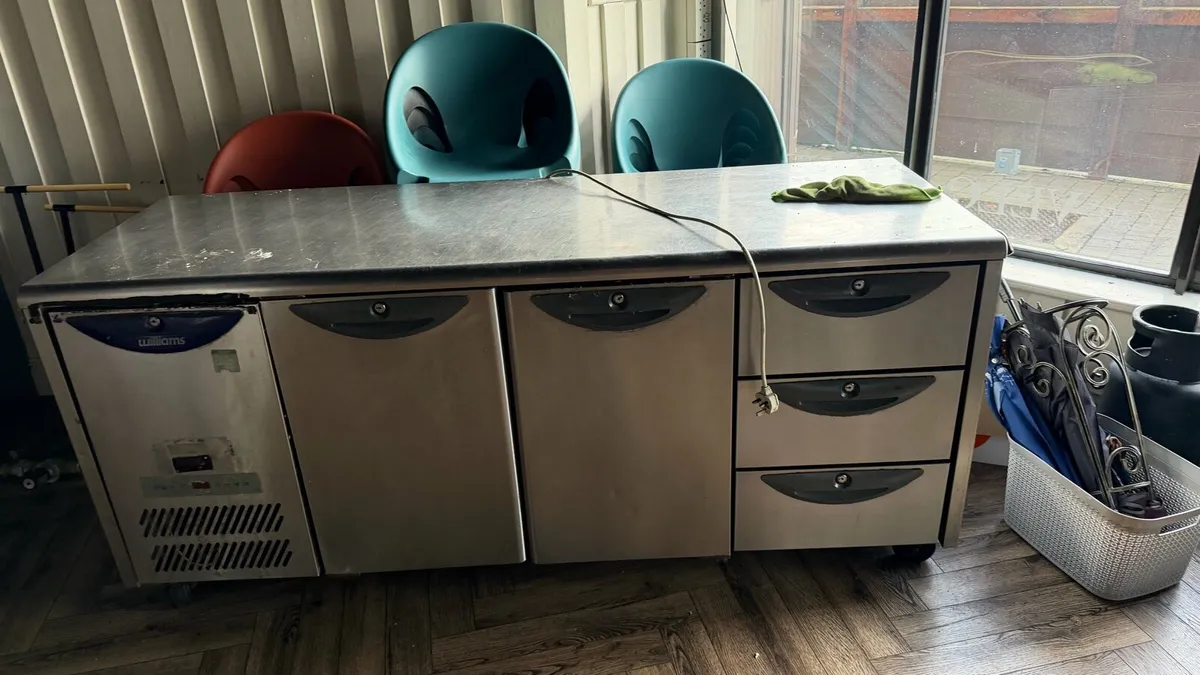 Cafe equipments - Image 1