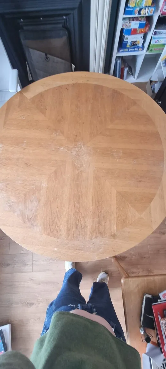Round table 1.5 metres - Image 3