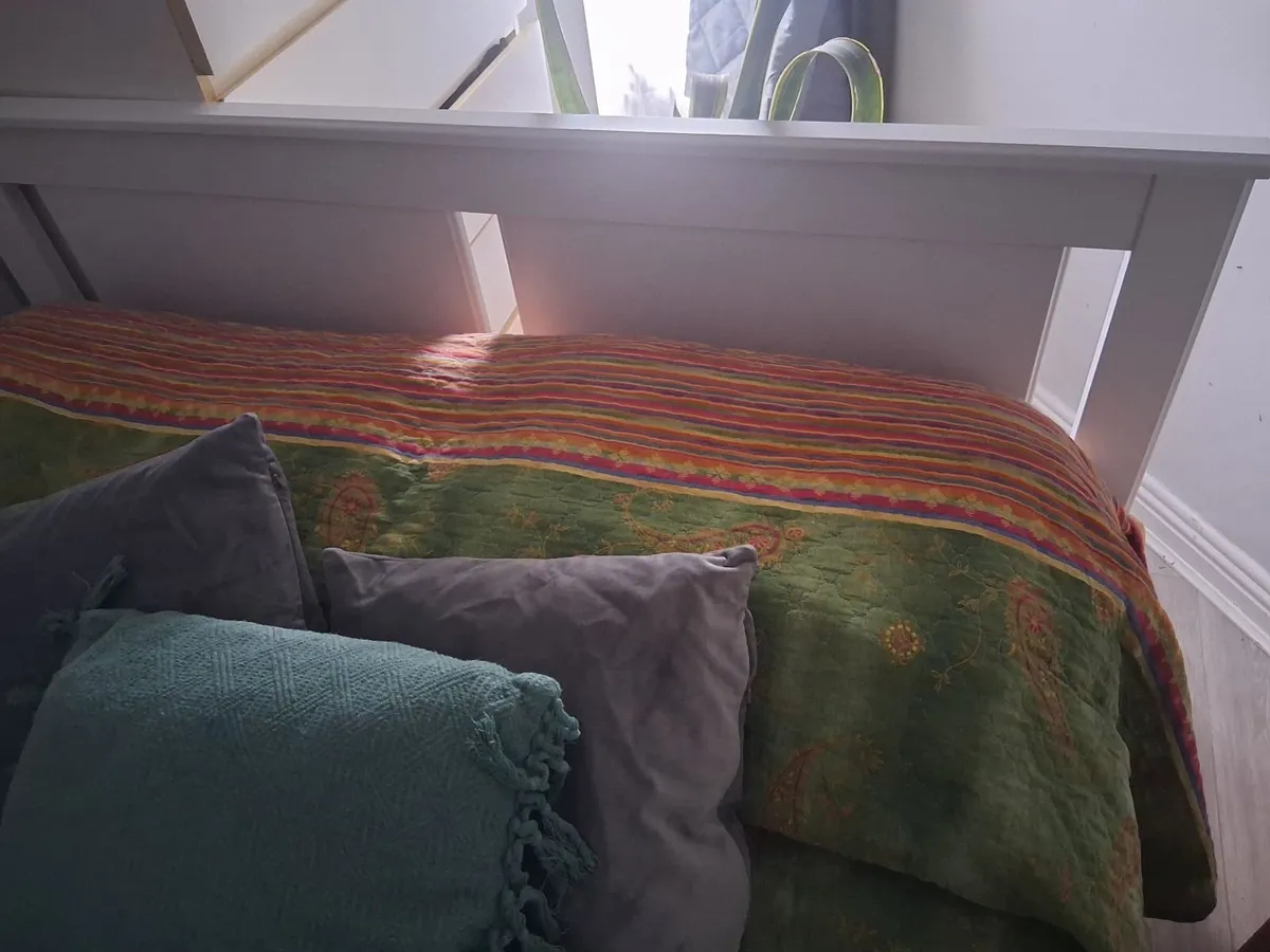 Bedroom/ studio – Mountjoy Park, Dublin 1 - Image 4