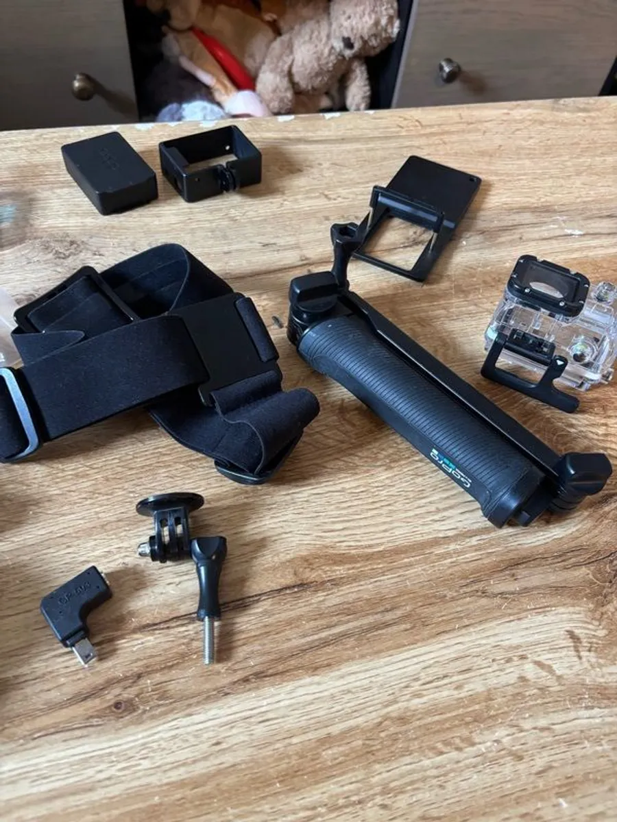GoPro Accessory Bundle 3 Way Grip, LCD Touch BacPac, Battery BacPac, Housing & Mounts - Image 2