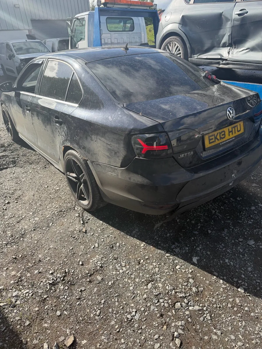 2013 Volkswagen Jetta for breaking 2.0 tdi - Image 4