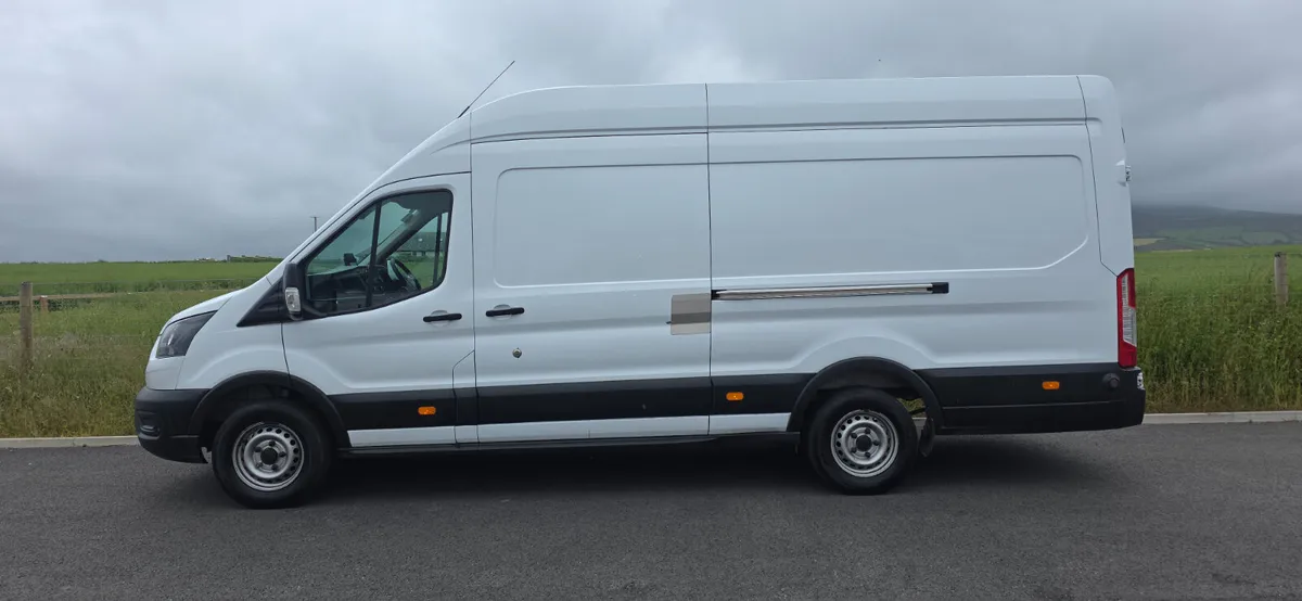 Ford Transit 2021 - Image 3