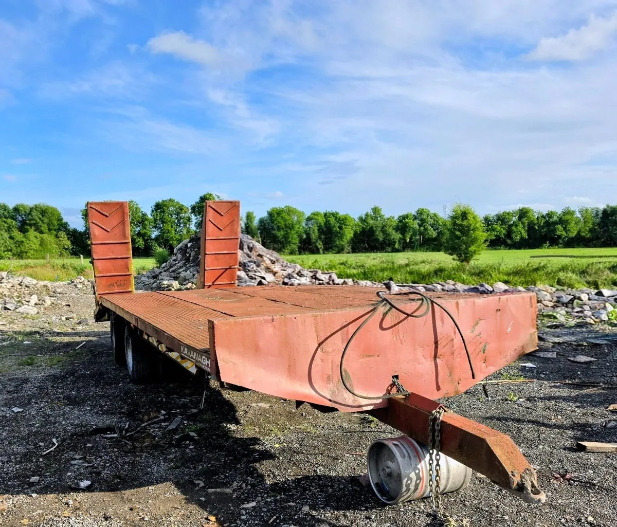 Low loader 22ft - Image 3