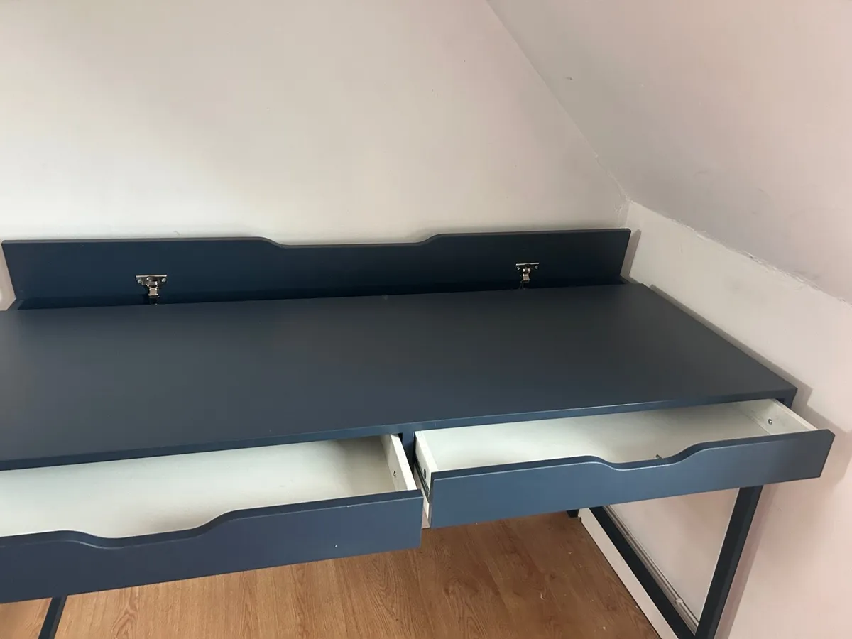 Desk - Image 1