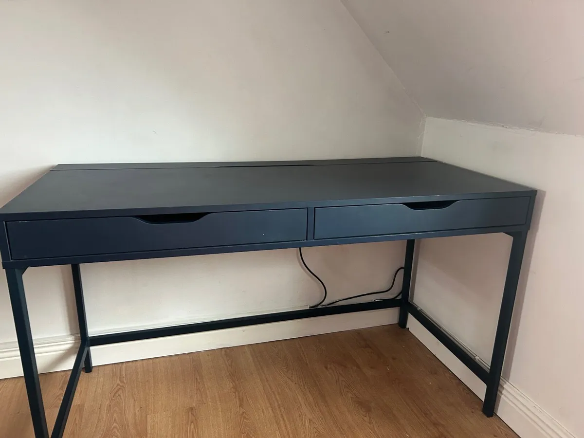 Desk - Image 3
