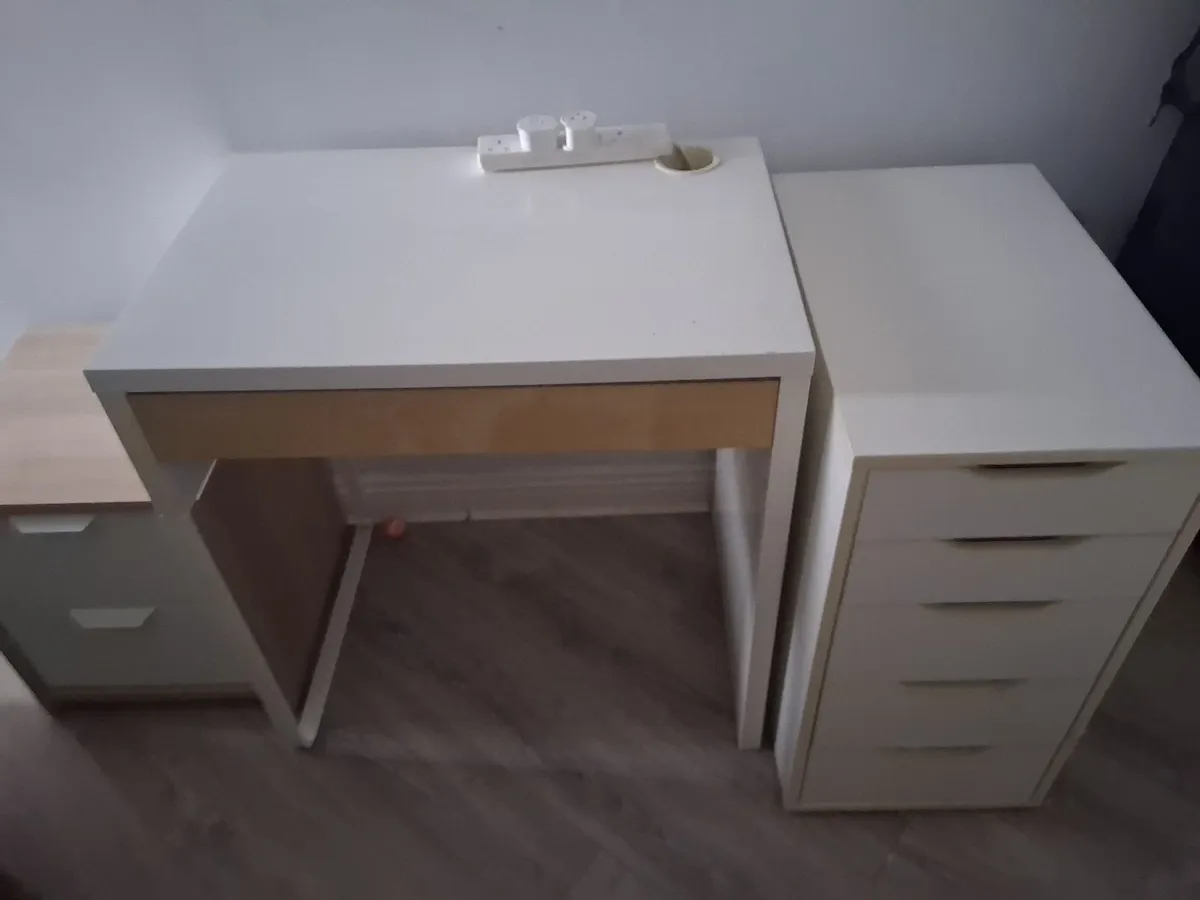Bedroom/ studio – Mountjoy Park, Dublin 1 - Image 1