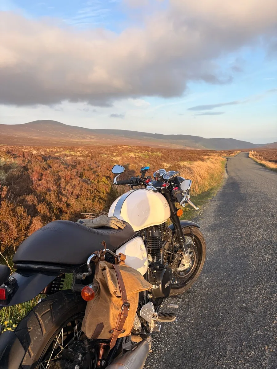 Herald Cafe 400cc cafe racer - Image 1