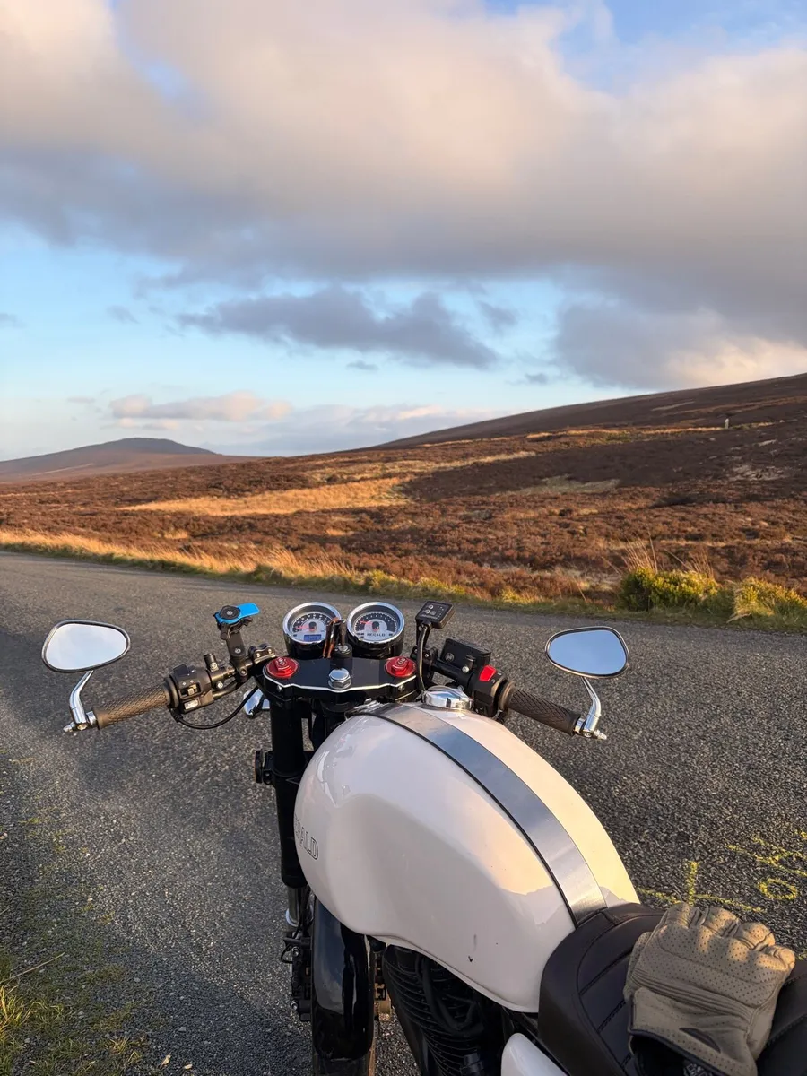 Herald Cafe 400cc cafe racer - Image 2