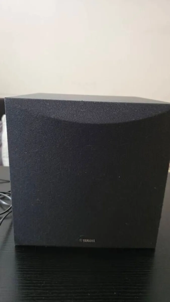 Yamaha 5.1 Home Cinema Surround Sound System + Stands & Cables - Image 3