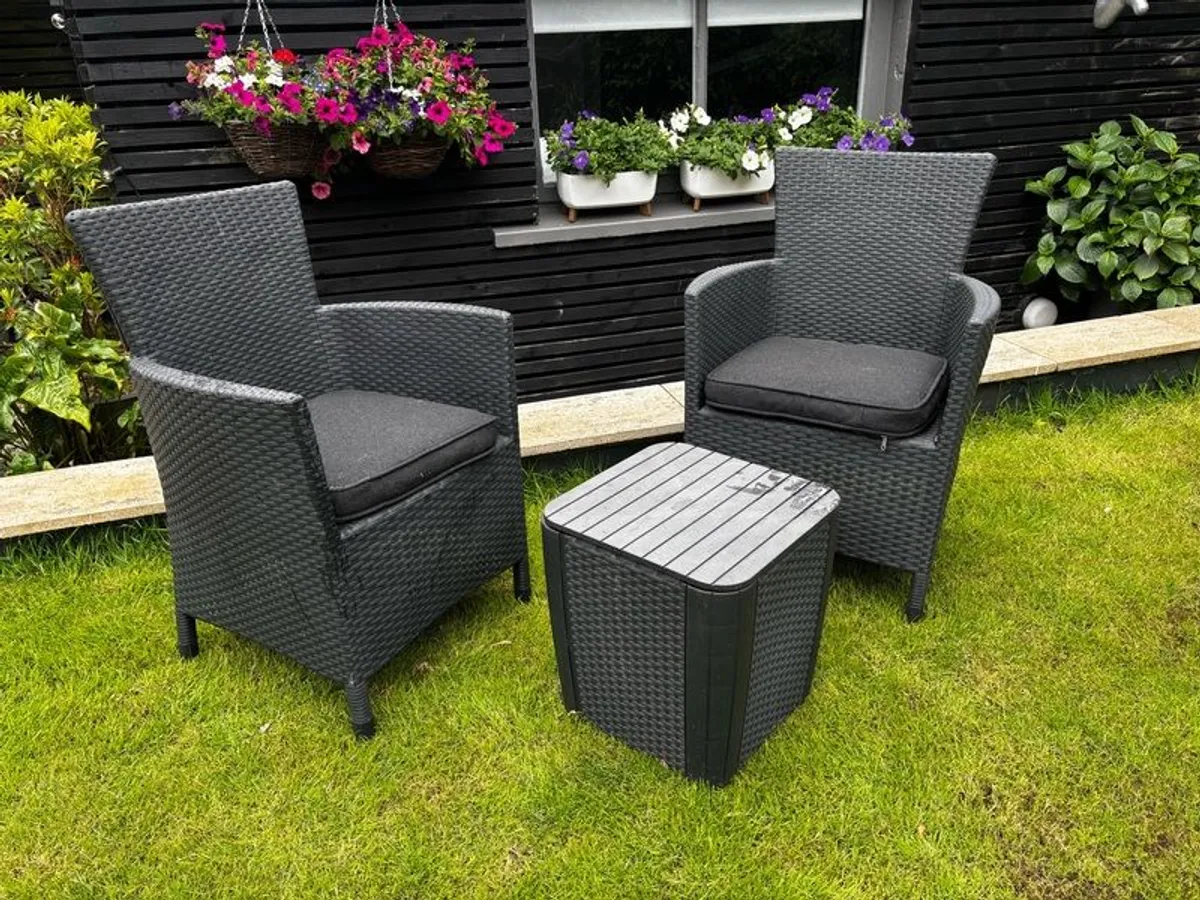 Garden Chairs & Side Table - Image 3