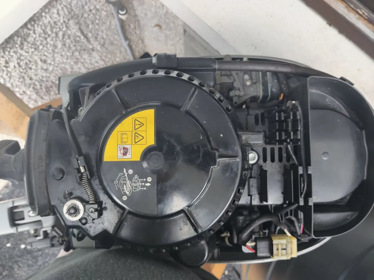 Outboard Engine - Image 1