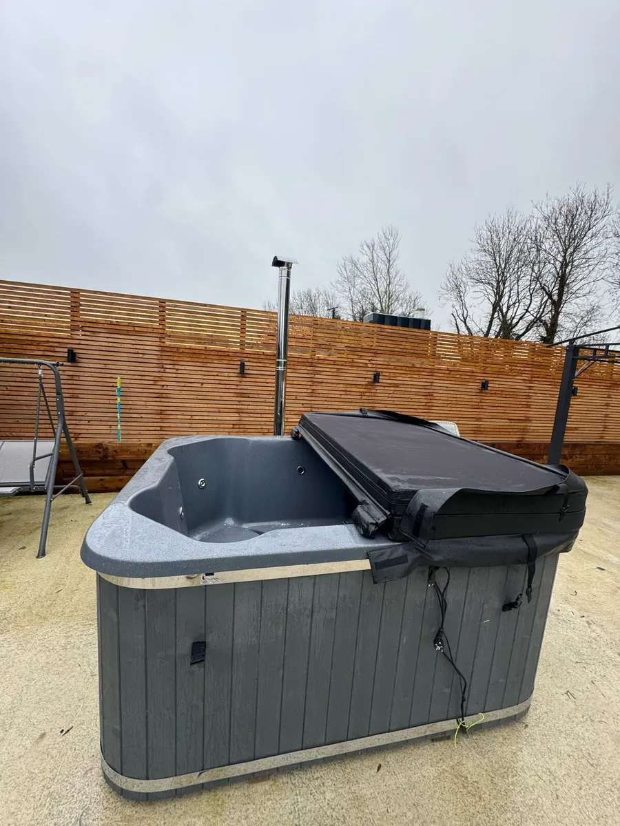 Hot tub - Image 3