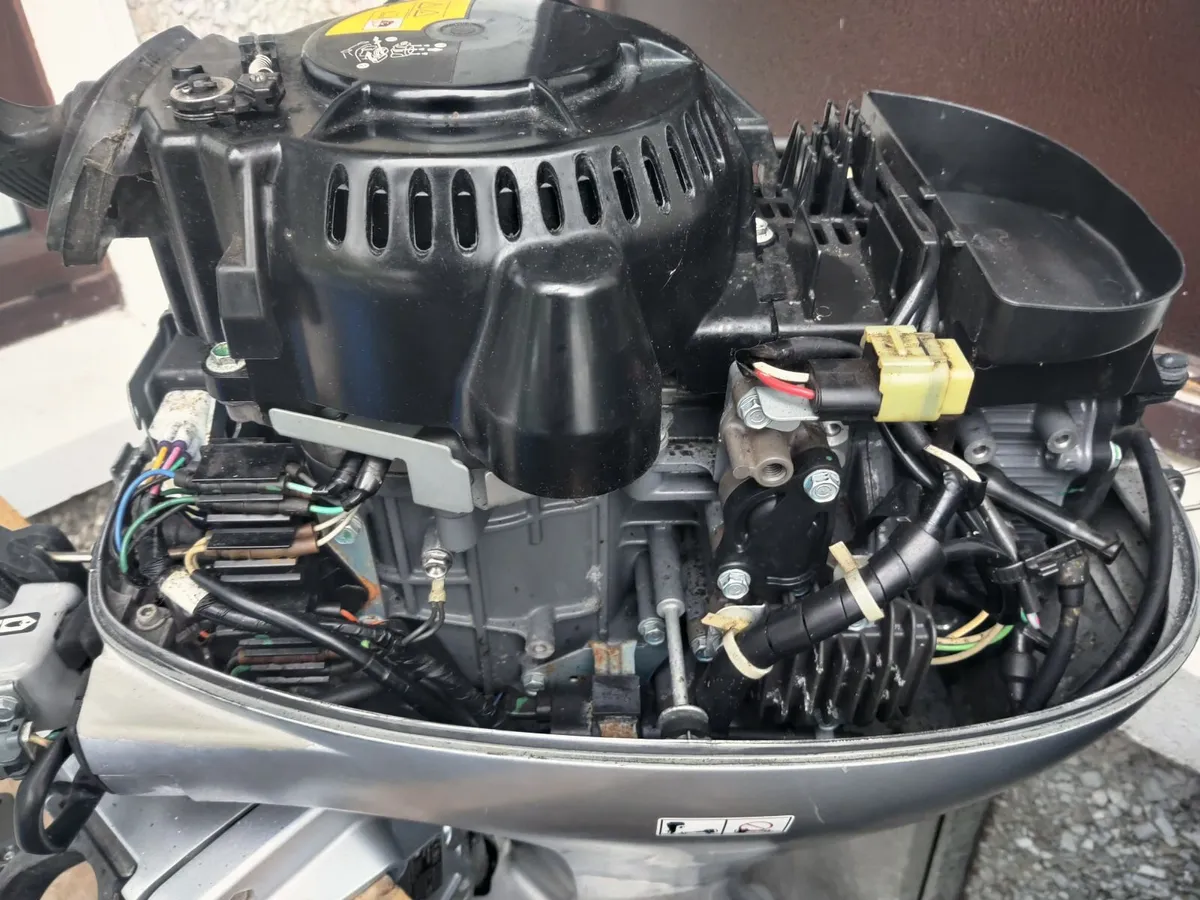 Outboard Engine - Image 2