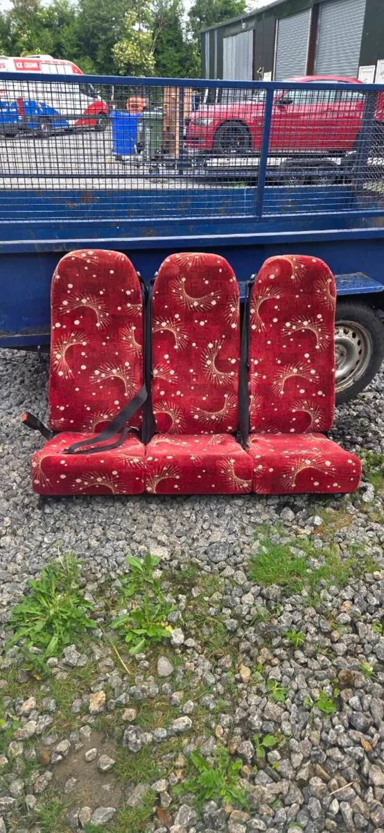 70 seats - Image 2