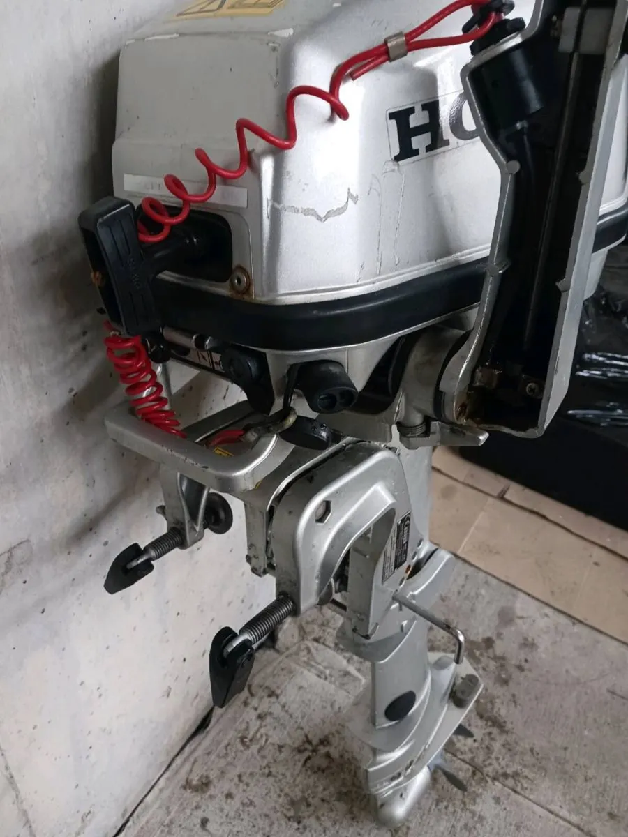 Honda 5hp 4 stroke long shaft outboard engine - Image 3