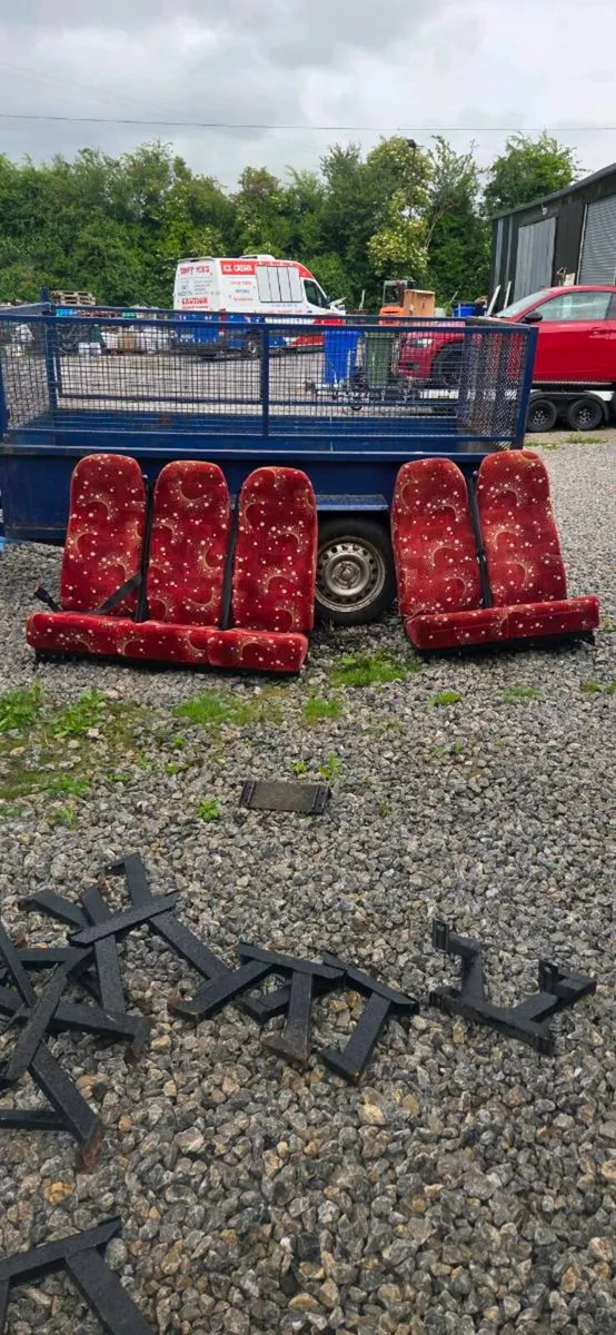 70 seats - Image 1