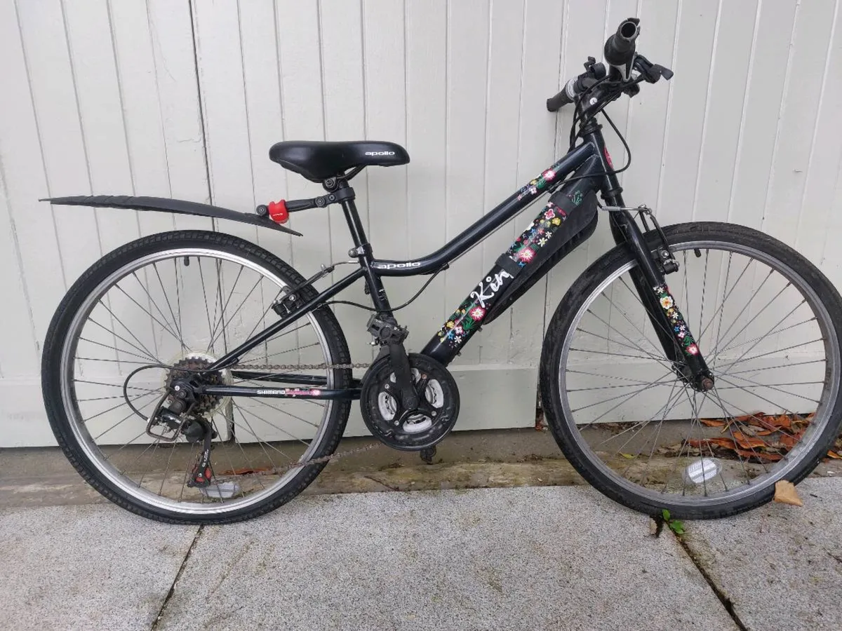 Apollo Kinx girls 24" bicycle