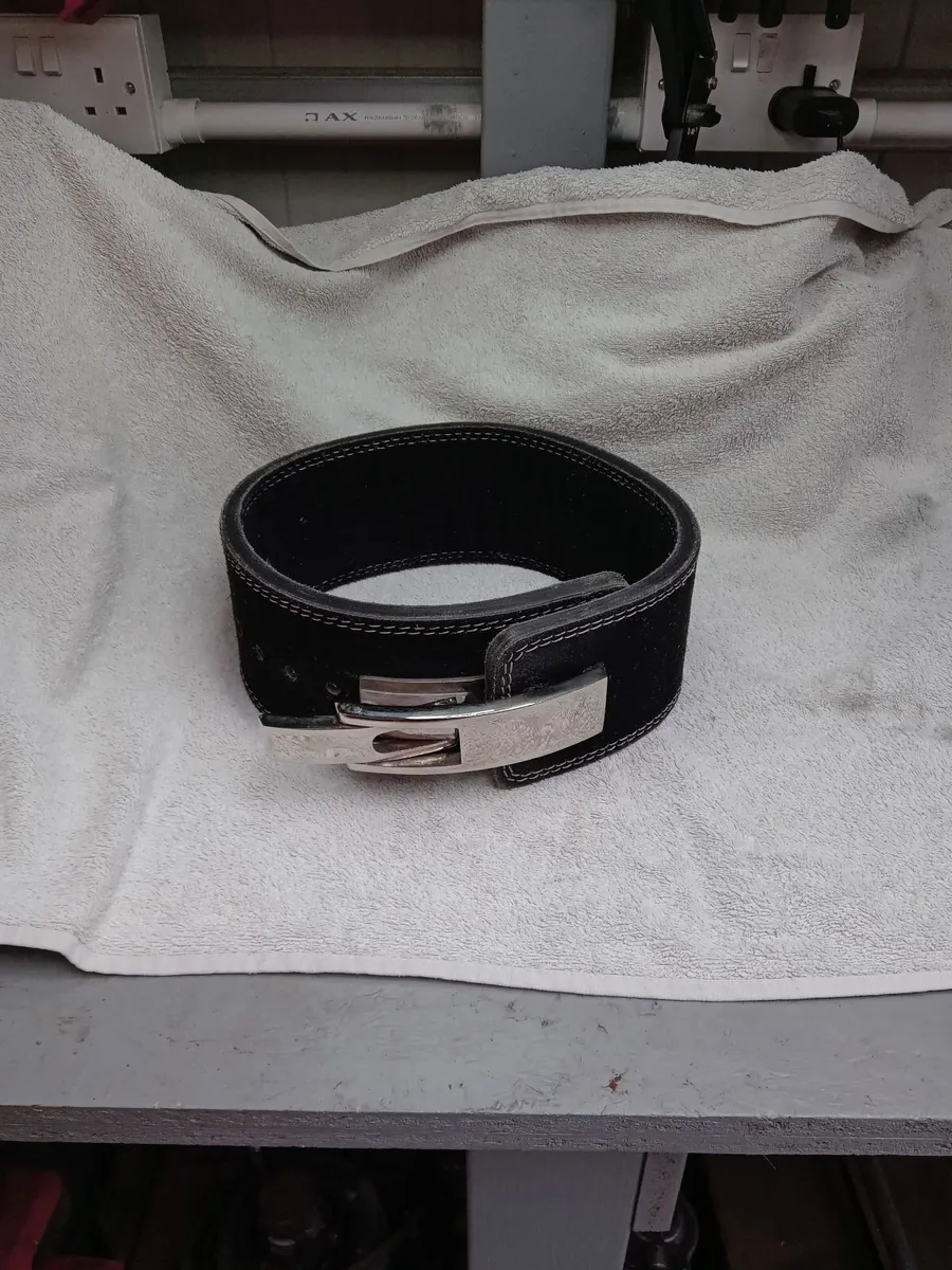 Weight lifting belt - Image 1