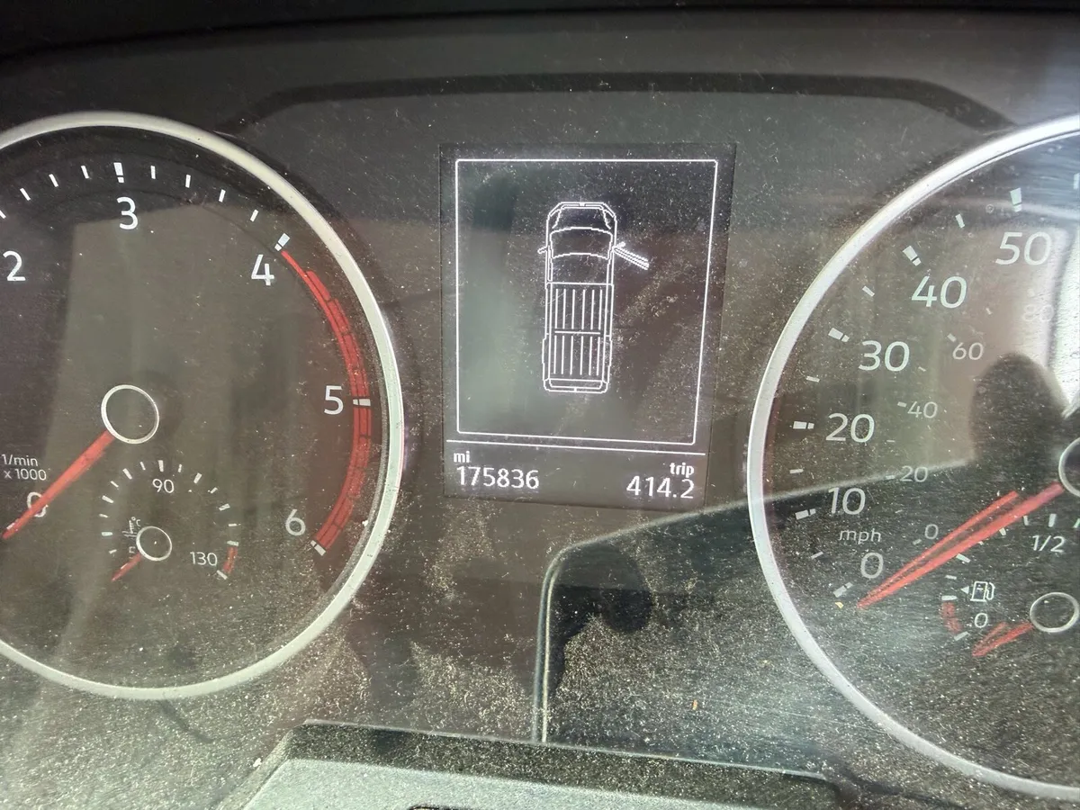2021 Vw crafter medium wheel base fwd - Image 4