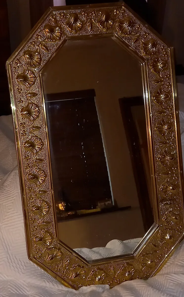 Vintage brass framed mirror - Image 4