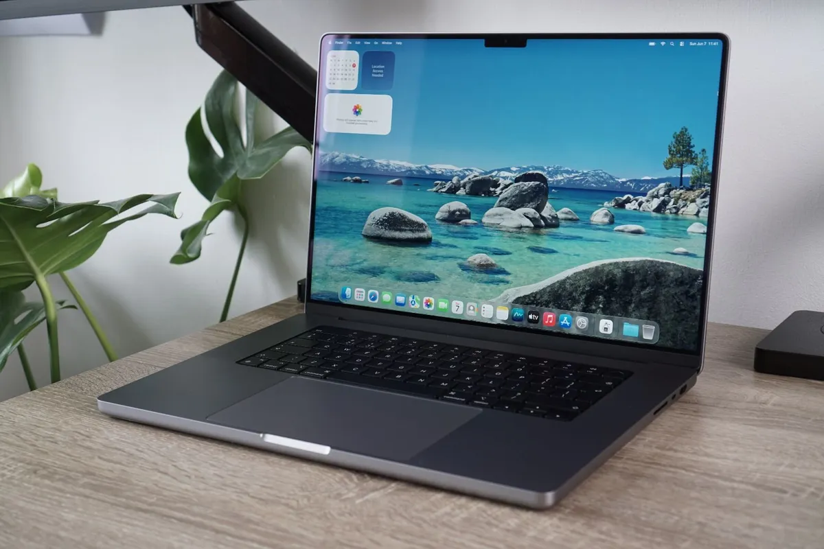 MacBook Pro 16" 2021 M1 Pro | 16GB | 512GB | 100% - Image 1