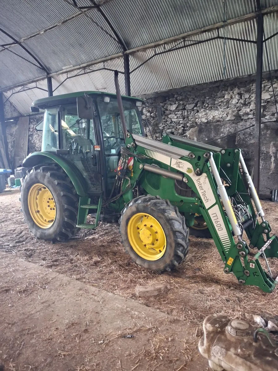 John Deere 5070 - Image 1