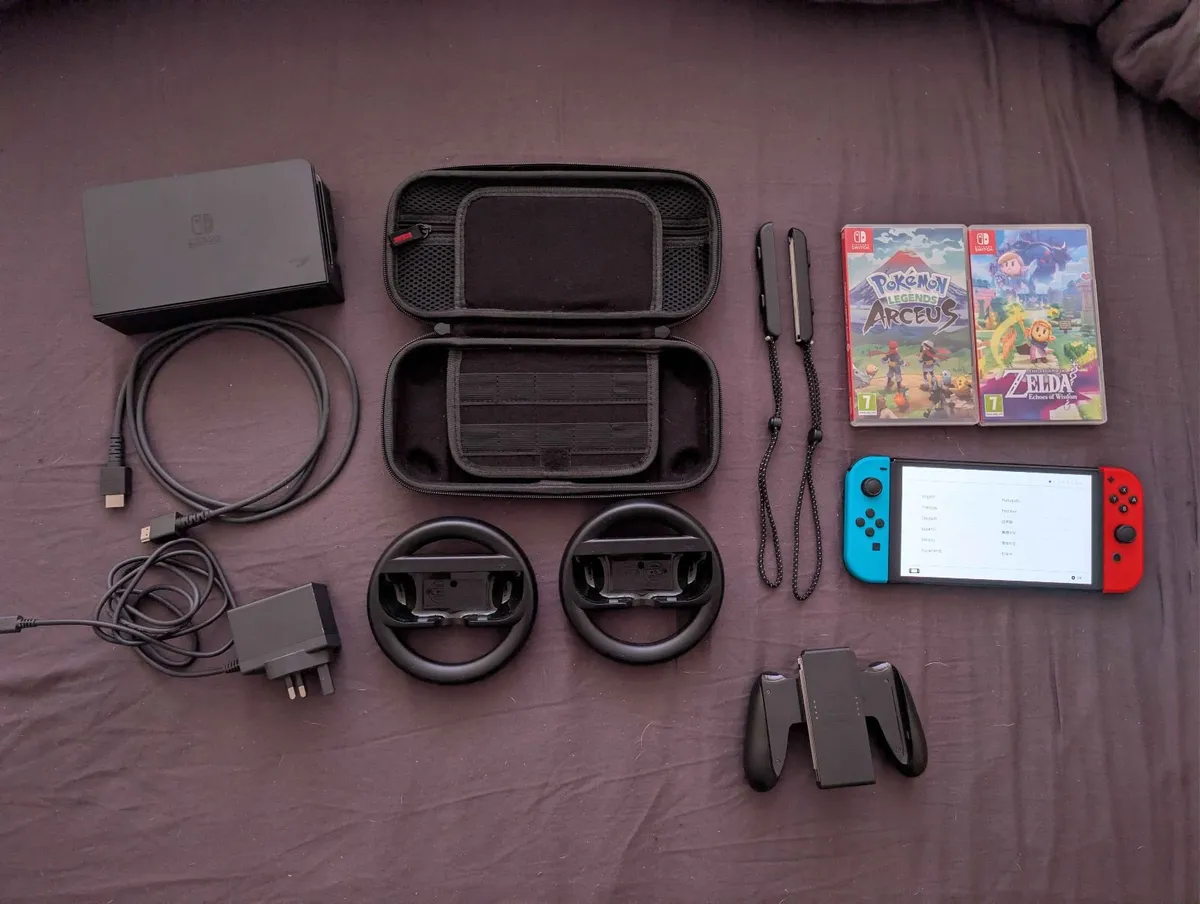 Nintendo Switch 1 - Image 1