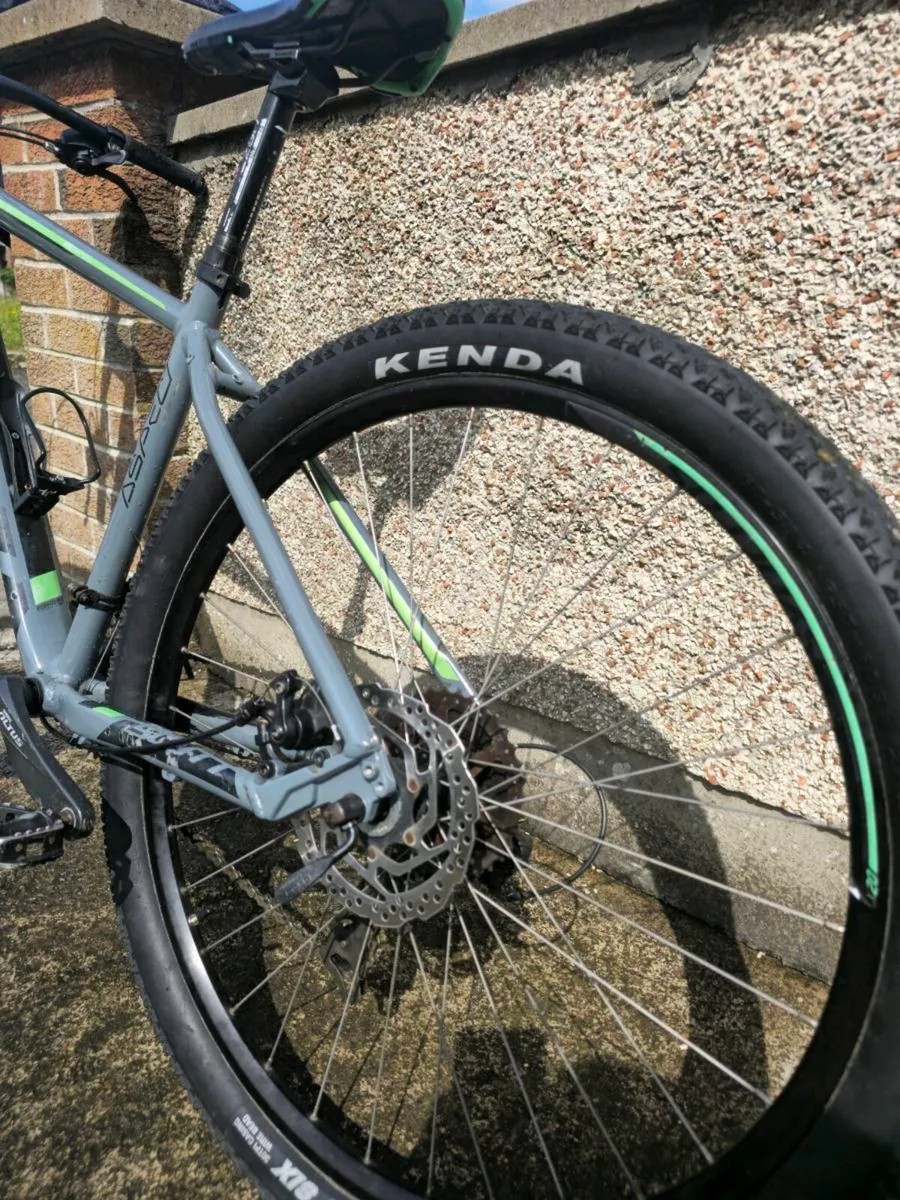 Mountain bike - Image 4