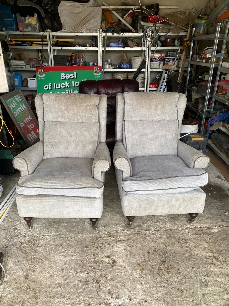 2 Queen Anne Chairs and Leather Recliner Armchair - Image 1