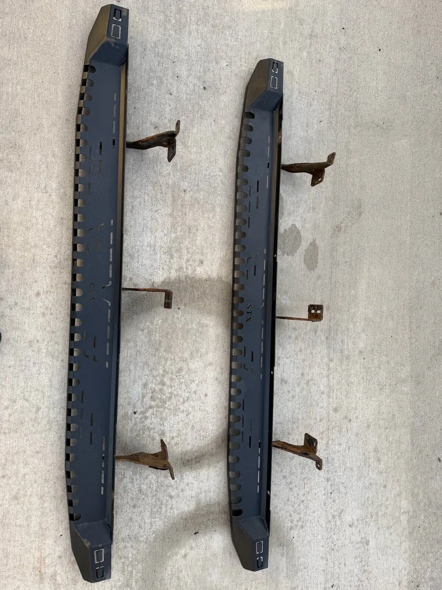 Side steps - Image 1