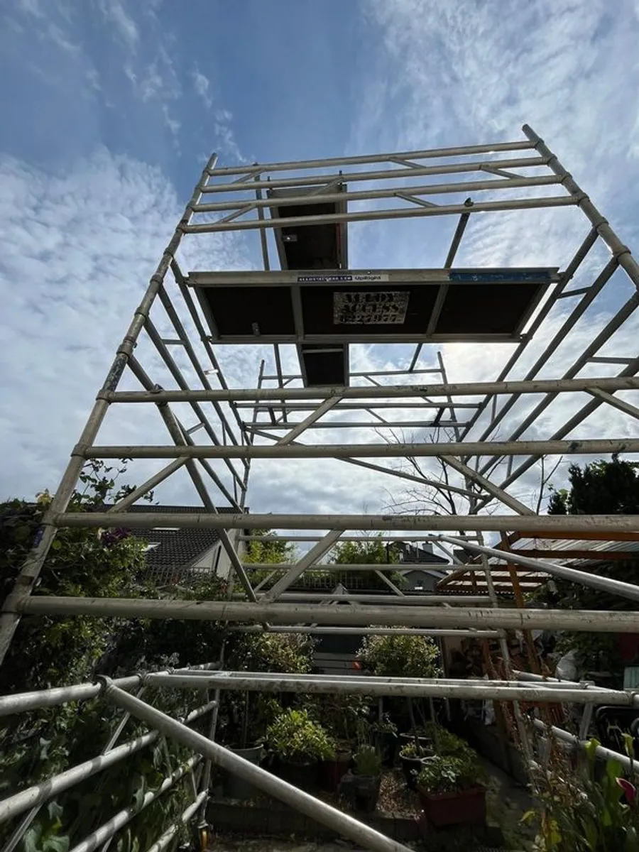 mobile scaffolding - Image 1