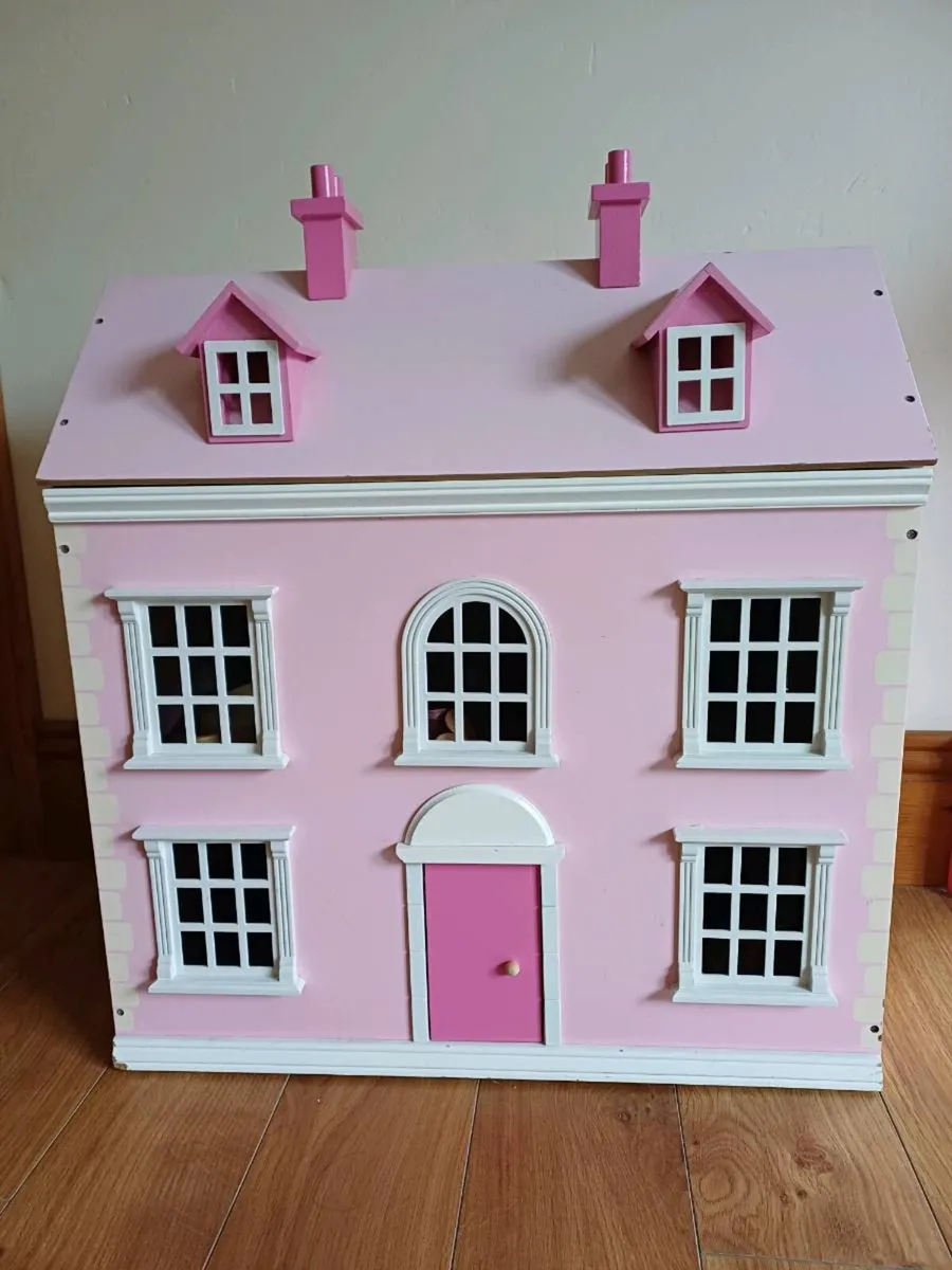Dolls house - Image 1
