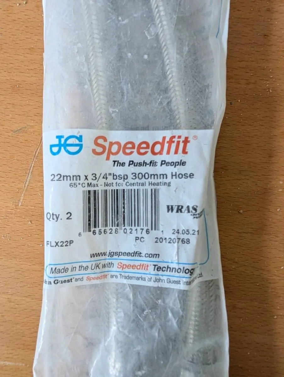 Hose 22mm X3/4 push fit flexible - Image 3